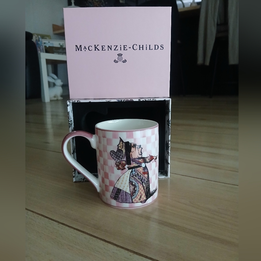 MacKenzie-Childs Brand New Mug "Alice In Wonderland" Duchess Mug - Picture 6 of 7